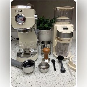 Espresso Coffee Machine, Grinder and Accessories